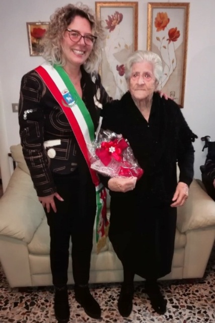 sindaco Miceli-con la signora Cecilia Sbriglio